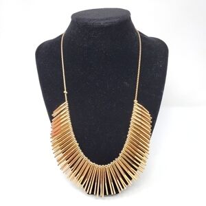 NATASHA SIGNED GOLD TONE GEOMETRIC STRUCTURED SPIKE STATEMENT NECKLACE JEWELRY